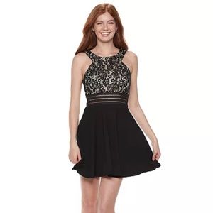 Speechless Black Lace Fit & Flare Skater Homecoming Dress Size 1 (Juniors)